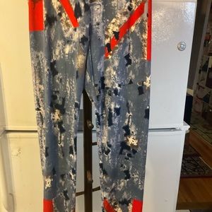 RIV Red & Gray Print Poly Leggings Size XL Skinny legs-pants2 sku 16